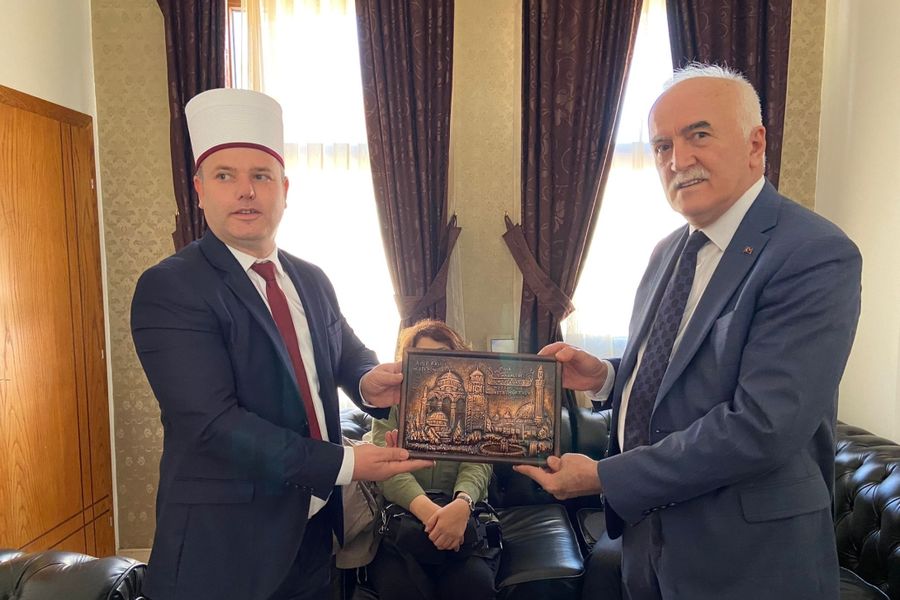 DIRECTOR GENERAL OF FOUNDATIONS Mr. BURHAN ERSOY VISITED THE HAYDAR ...